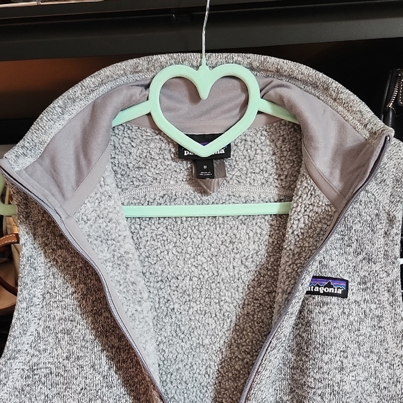 Patagonia Heathered Gray Fleece Vest - Picture 13 of 13